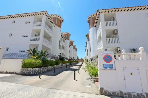 Apartamento La Marina Ref. 8564