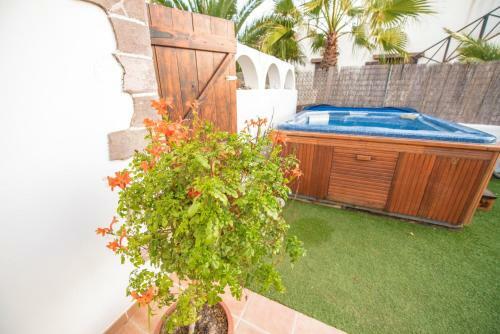 Villatommy Heated Pool, Hottub, Fast Wifi