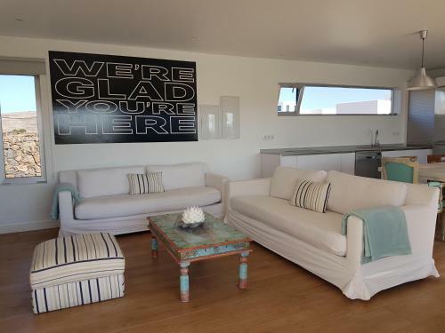 Majanicho Rock - Villa With Heated Pool