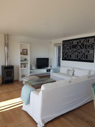 Majanicho Rock - Villa With Heated Pool