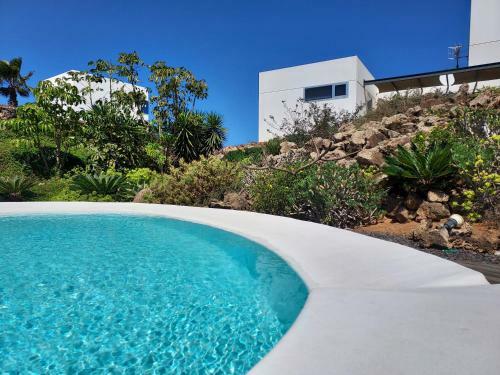 Private Villa With Pool In Lajares