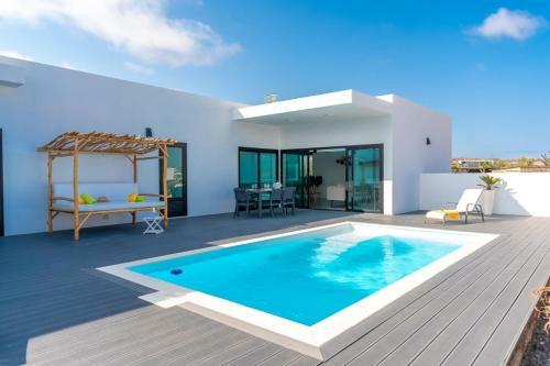 Villa Santiago