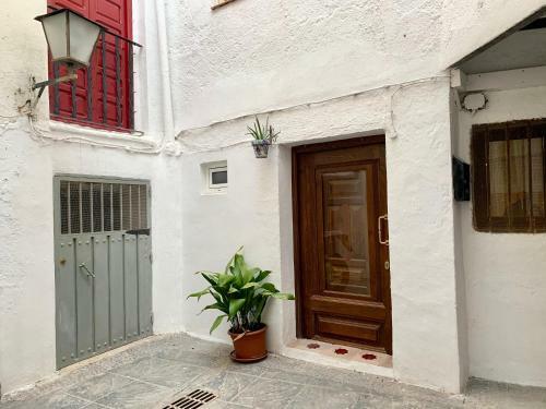 Tinao De Las Alc�ntaras