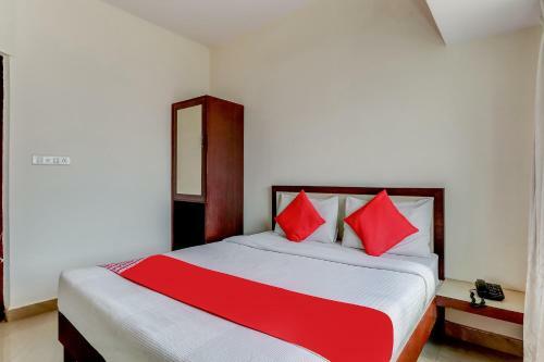 Apartamentos Oyo 2677 Hotel Royal Blue