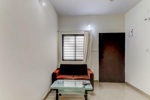 Apartamentos Oyo 2677 Hotel Royal Blue