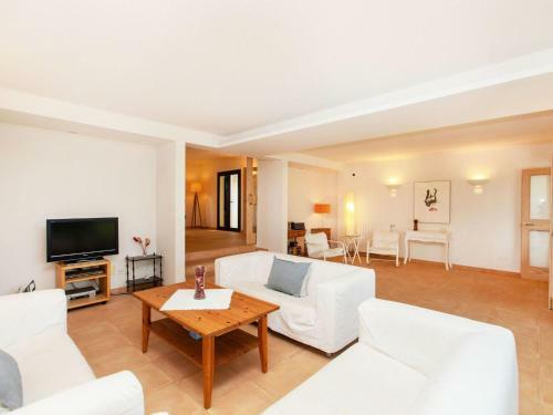 Holiday Home Emp�rion
