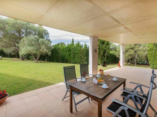 Holiday Home Emp�rion