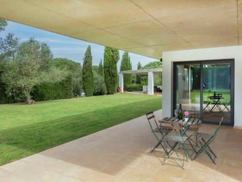 Holiday Home Emp�rion
