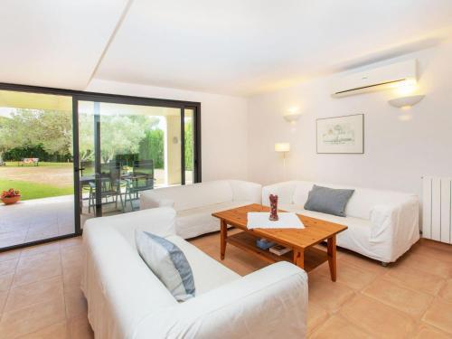 Holiday Home Emp�rion