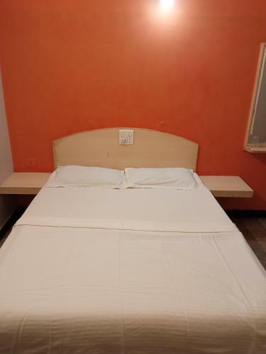 Sri Vijaya Palace Lodging