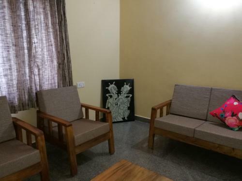 Hostal Stayin 2 Bedroom Independent House