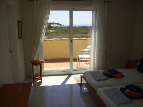 Super Villa With Private Pool And Garden - Pilans