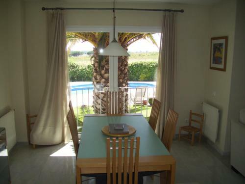 Super Villa With Private Pool And Garden - Pilans