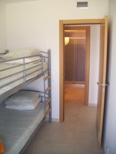 Beachfront Apartment With Sea View - Voromar