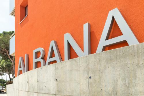 Albana Apartaments Tur�stics