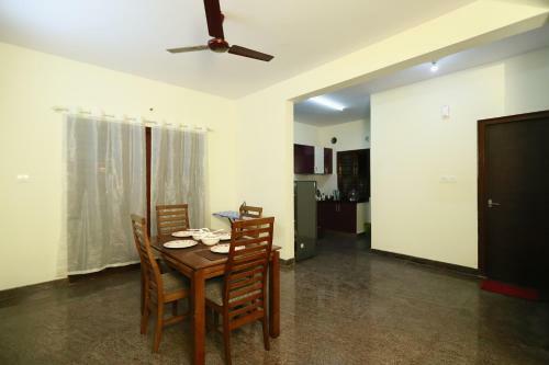 Tranquil Orchid Serviced Apartment