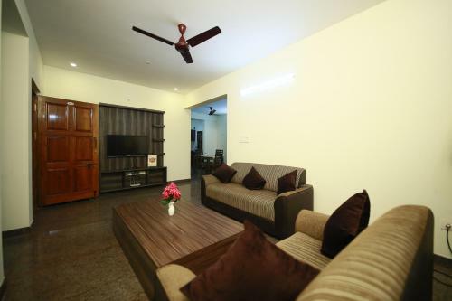Tranquil Orchid Serviced Apartment