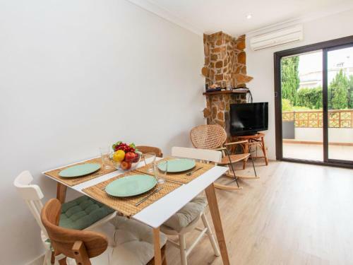 Apartment Adelfas