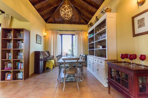 Villa Los Granados