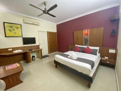Hotel Vaishnavi Residency