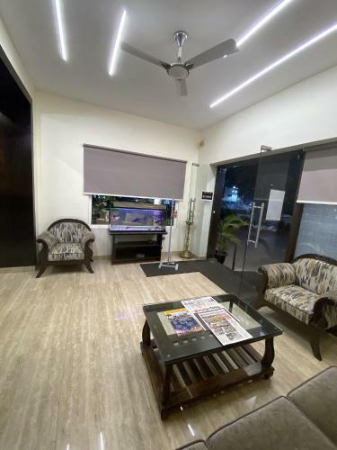 Hotel Vaishnavi Residency