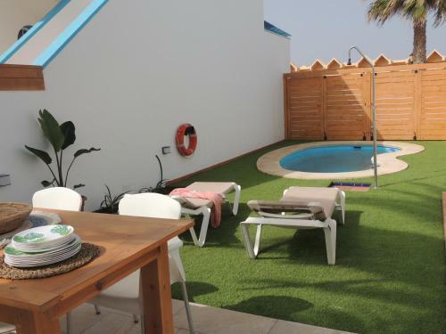 Cozy Villa By Mahbo
