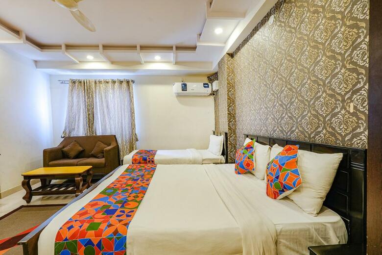 Hotel Collection O 77217 Amazing Inn