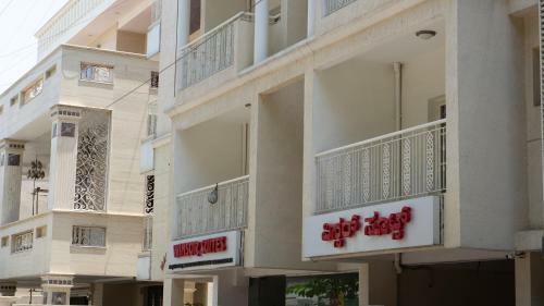 Hotel Winsor Suites