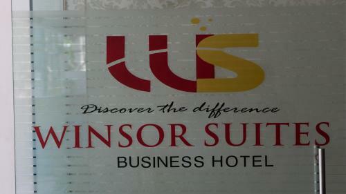 Hotel Winsor Suites