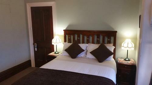 Bed & Breakfast Orana House