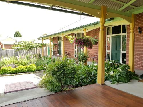 Bed & Breakfast Orana House