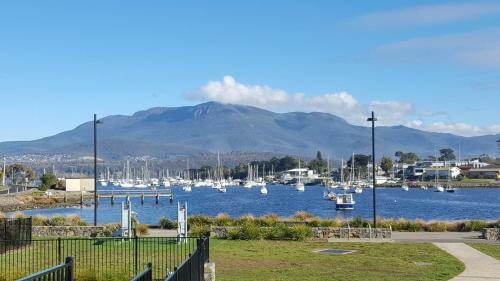 Bed & Breakfast Orana House
