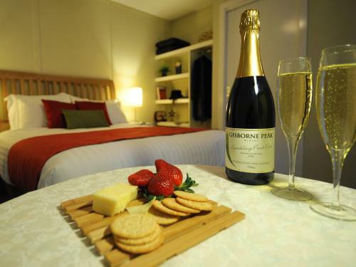 Lodge Gisborne Peak Winery Eco-cottages