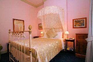 The Lodge On Elizabeth Bed & Breakfast