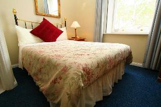 The Lodge On Elizabeth Bed & Breakfast