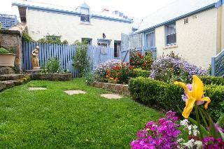 The Lodge On Elizabeth Bed & Breakfast