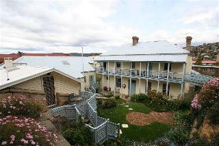 The Lodge On Elizabeth Bed & Breakfast