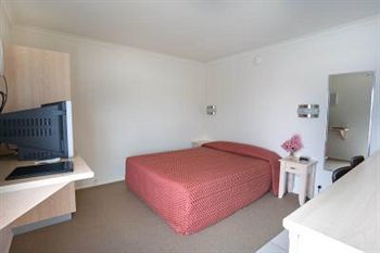 Nambour Lodge Motel