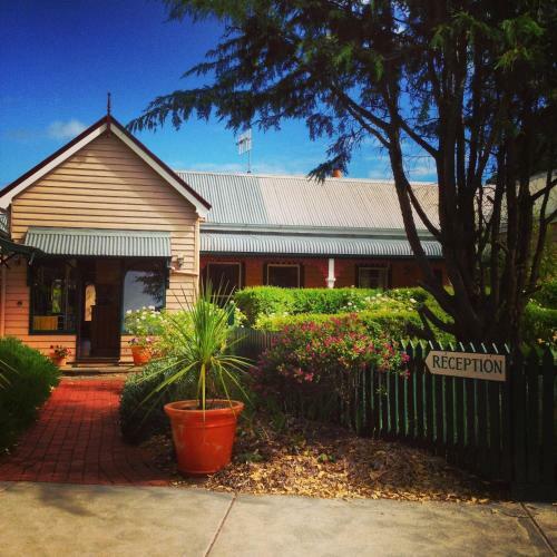 Bed & Breakfast Merrijig Inn