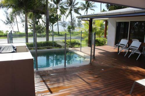 Dunk Island View Caravan Park