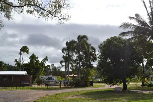 Dunk Island View Caravan Park