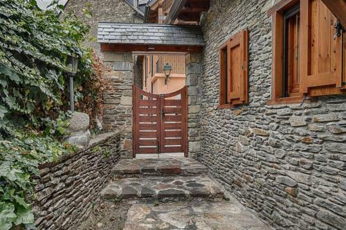 Lovely Mountains House