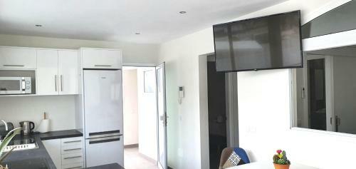 Hd Mog�n Coral Apartments