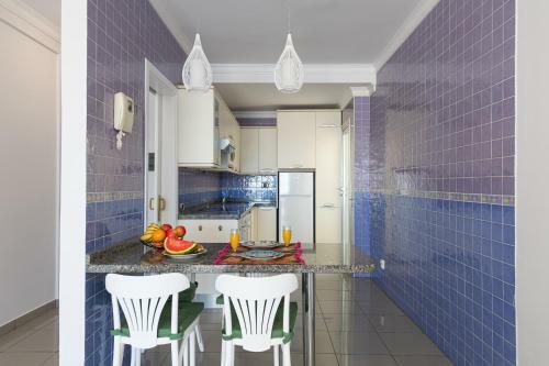 Apartamento Beachfront In Puerto Mog�n