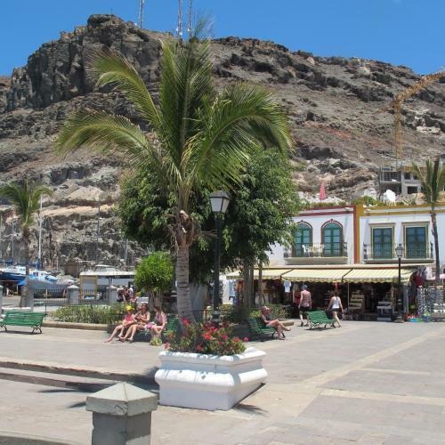 Front Line Marina Apartment With Roofterrace