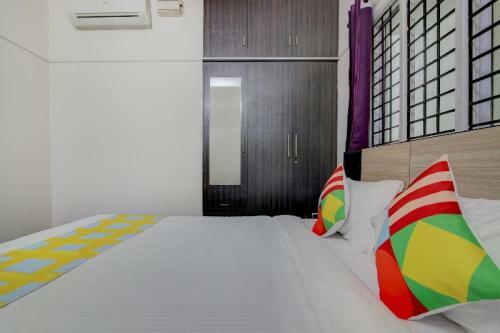 Hotel Oyo 81272 Avion Inn