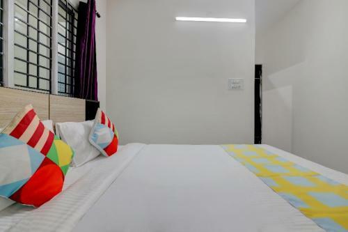Hotel Oyo 81272 Avion Inn