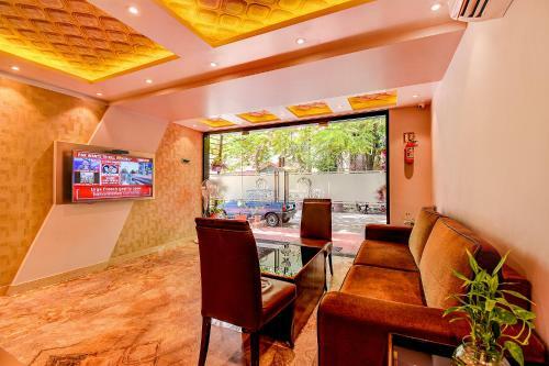 Fabhotel S Comfort Inn