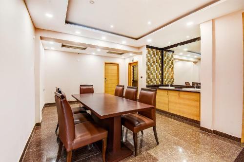 Fabhotel S Comfort Inn