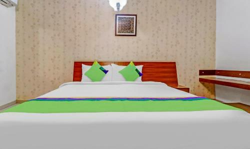 Hotel Treebo Trend The Grand Skyla
